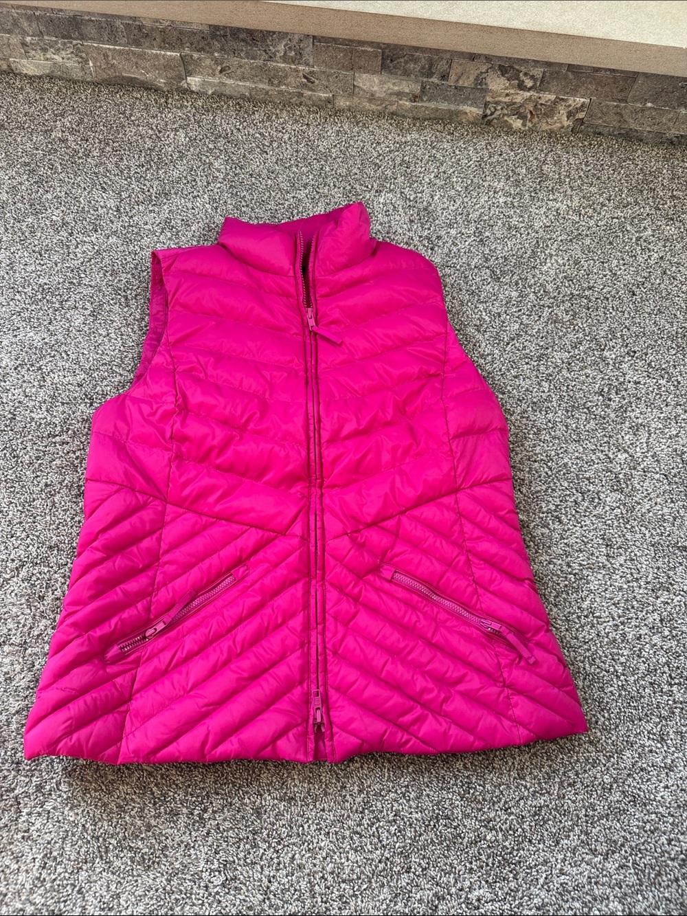 Talbots Women’s Medium Hot Pink Down Filled Puffer Vest Zip Up with Pockets EUC